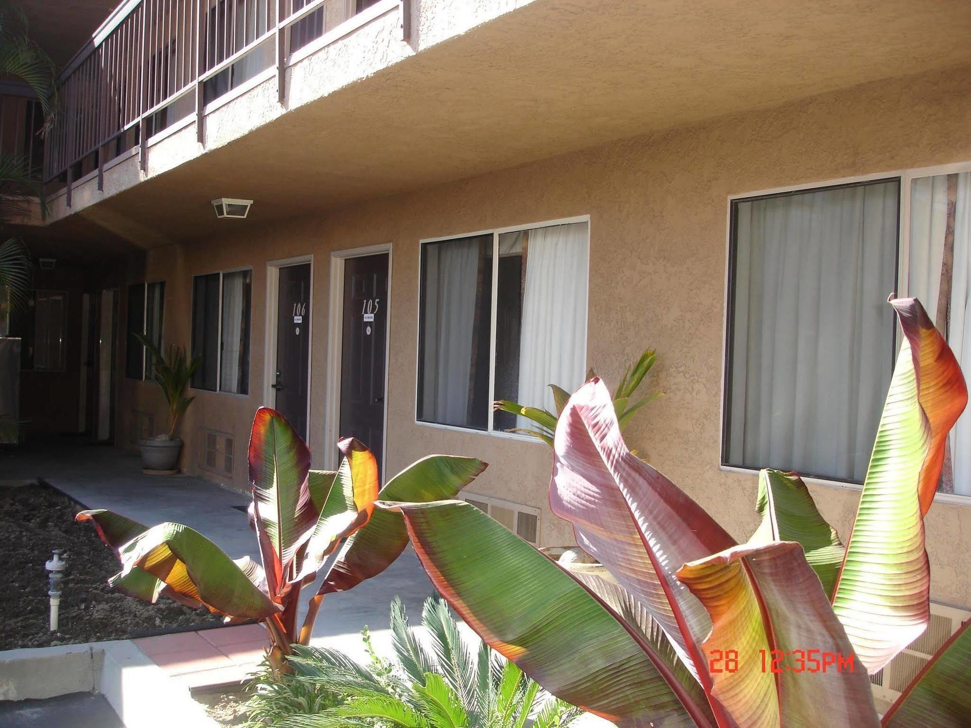 Rivera Inn & Suites Motel Pico Rivera Exterior photo